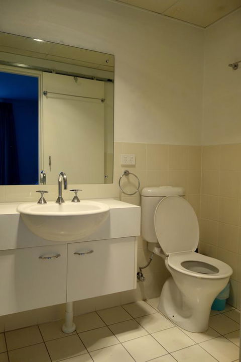 Kingston Comfy Apartment - Sunshine Coast Tourism 6