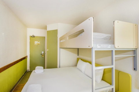 Ibis Budget Canberra - Sunshine Coast Tourism 13