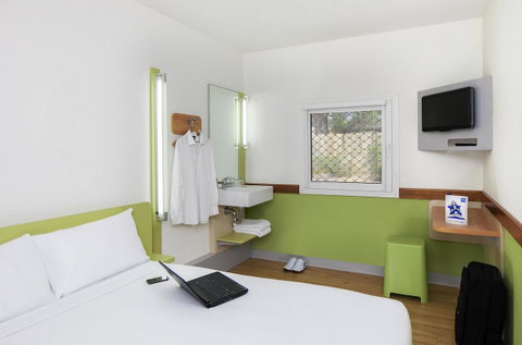 Ibis Budget Canberra - Sunshine Coast Tourism 14