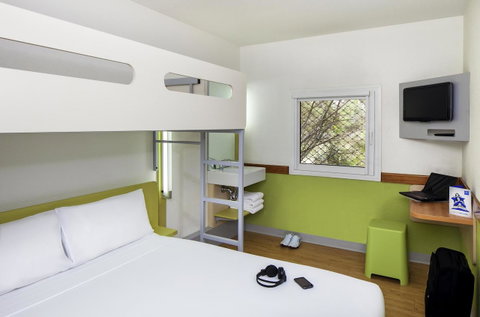 Ibis Budget Canberra - Sunshine Coast Tourism 6
