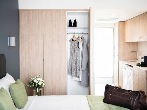 Abode Kingston - Holiday Sunshine Coast 8