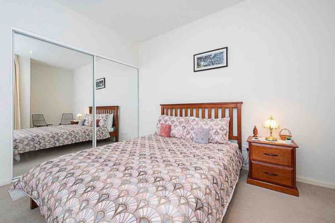 Spacious 1BR Stylish New Acton Apartment +Parking - Sunshine Coast Tourism 21