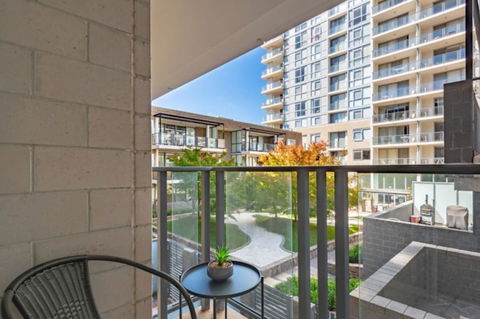 Spacious 1BR Stylish New Acton Apartment +Parking - Sunshine Coast Tourism 23