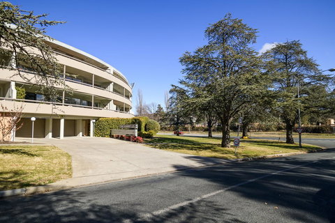 Accommodate Canberra - The Summit - Sunshine Coast Tourism 1