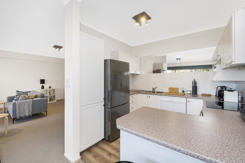 Accommodate Canberra - The Summit - Sunshine Coast Tourism 14
