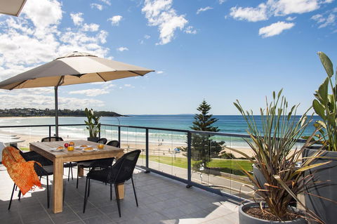 Mollymook Beachfront Penthouse 9 - Sunshine Coast Tourism 3