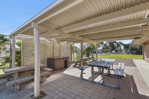 Port Broughton Tourist Park - Holiday Sunshine Coast 5