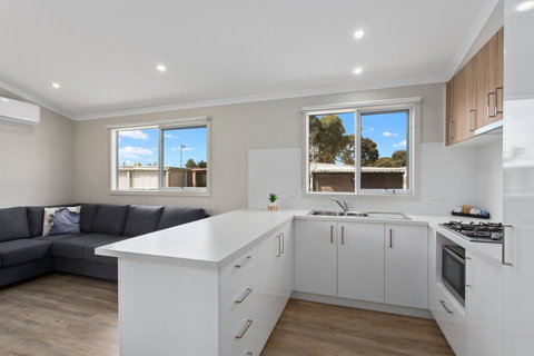 Victor Harbor Holiday Park - Sunshine Coast Tourism 35