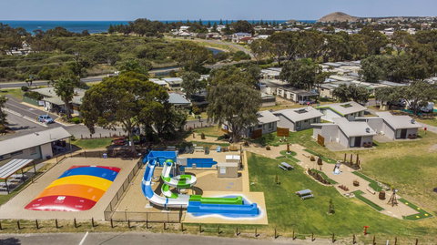Victor Harbor Holiday Park - Sunshine Coast Tourism 12