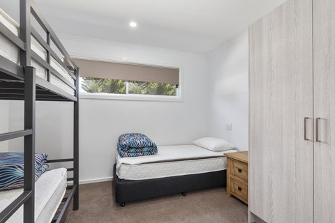 Victor Harbor Holiday Park - Sunshine Coast Tourism 14