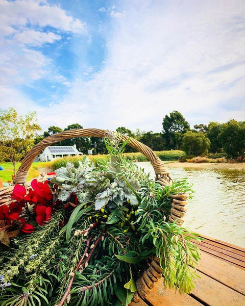 The Lake House Retreat - Sunshine Coast Tourism 24