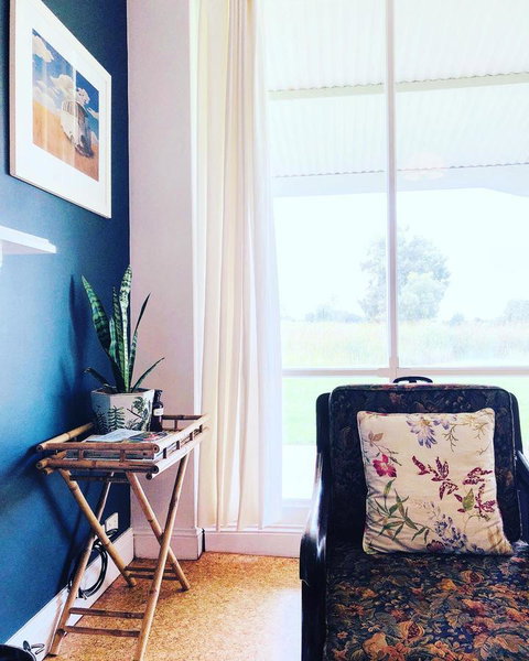 The Lake House Retreat - Sunshine Coast Tourism 4
