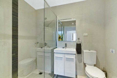Lakeside Waterfront Apartment The Entrance - Sunshine Coast Tourism 11