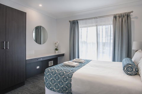 Marina Hotel - Holiday Sunshine Coast 4