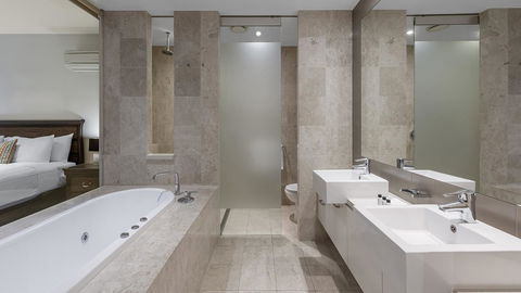 Oaks Casuarina Santai Resort - Sunshine Coast Tourism 2