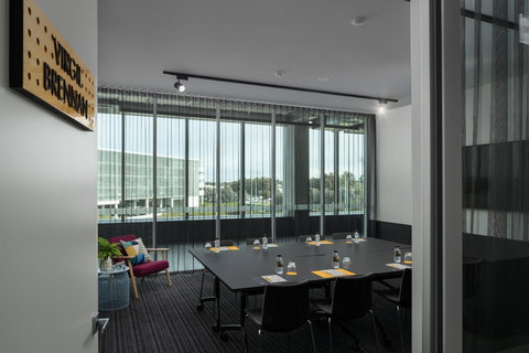 Atura Adelaide Airport - Sunshine Coast Tourism 22