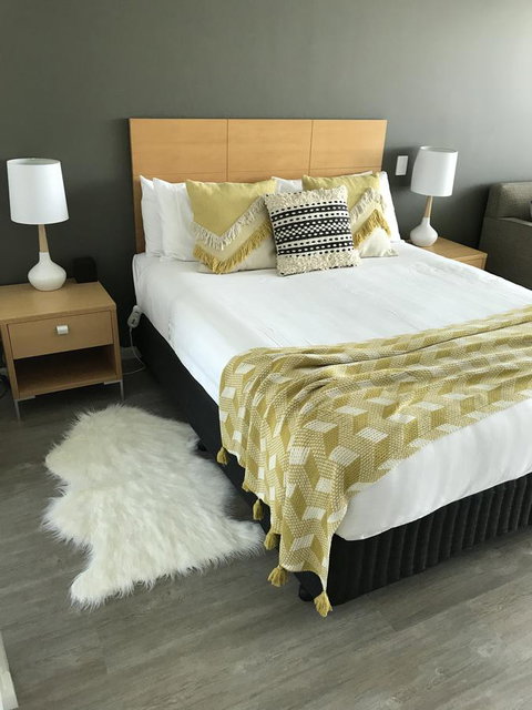 Ocean View Luxury Apartment & Suite - Holiday Sunshine Coast 20