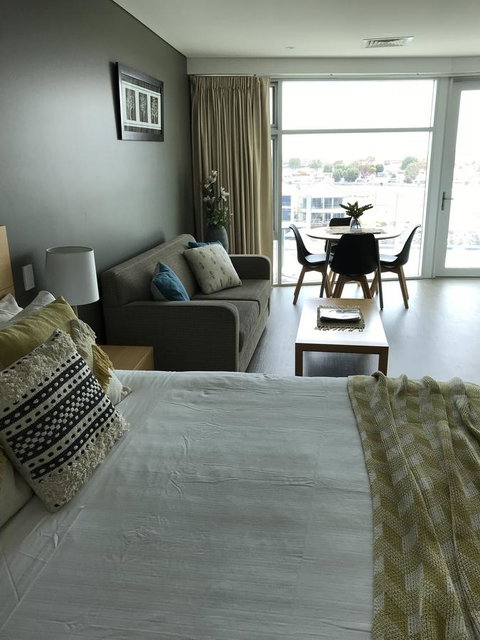 Ocean View Luxury Apartment & Suite - Holiday Sunshine Coast 12