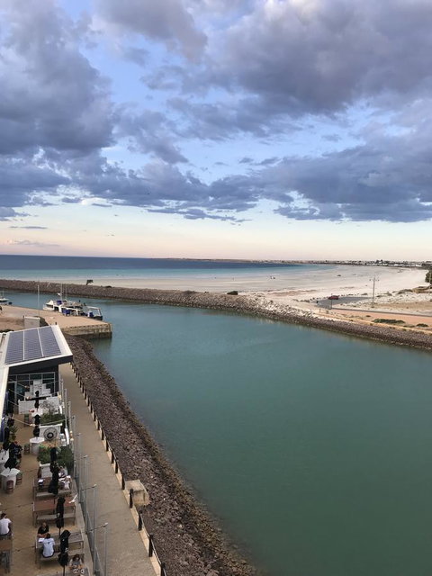 Ocean View Luxury Apartment & Suite - Holiday Sunshine Coast 3