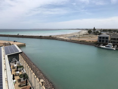 Ocean View Luxury Apartment & Suite - Holiday Sunshine Coast 7