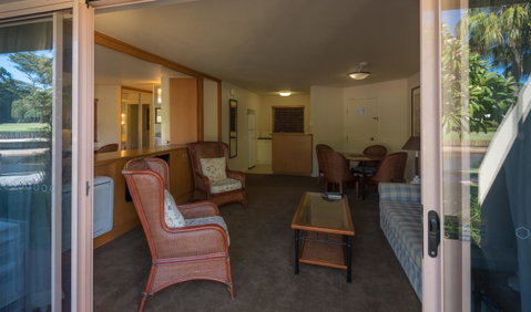 Pacific Bay Resort - Sunshine Coast Tourism 33