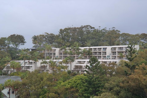 Pacific Bay Resort - Sunshine Coast Tourism 27