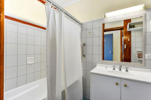 William Macintosh Motor Lodge - Sunshine Coast Tourism 22