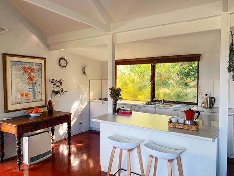Lost In The Vines - Sunshine Coast Tourism 7