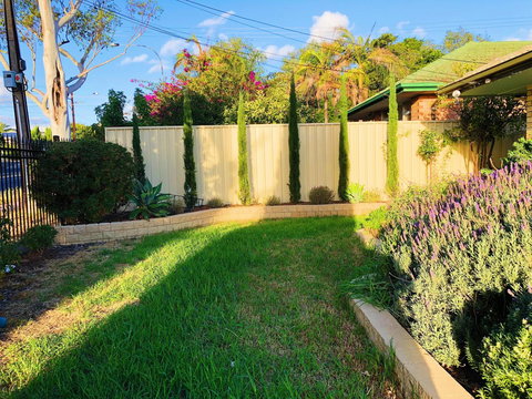 Beautiful Garden House - Holiday Sunshine Coast 8