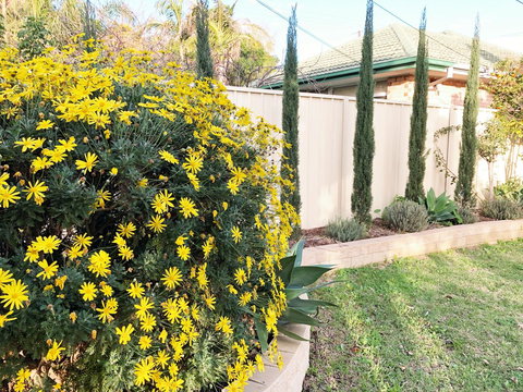 Beautiful Garden House - Holiday Sunshine Coast 2