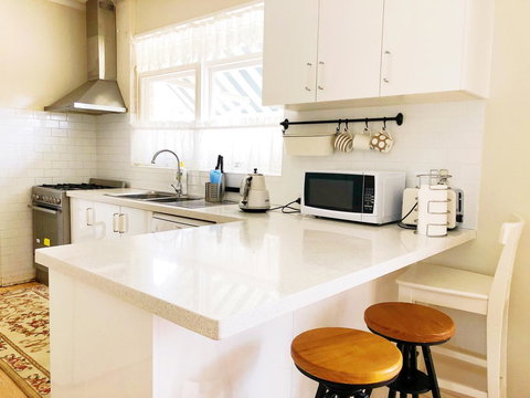 Beautiful Garden House - Holiday Sunshine Coast 15