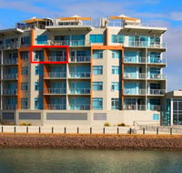 Wallaroo Marina Luxury Apartment - Holiday Sunshine Coast
