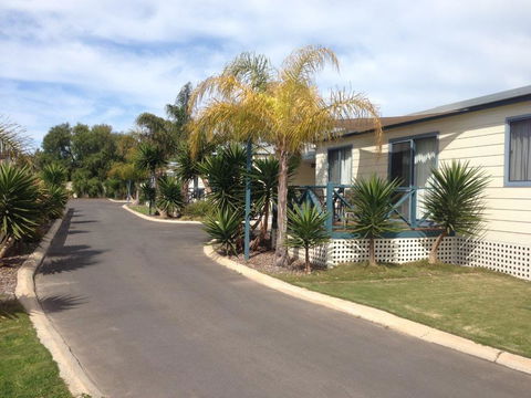 Sail & Anchor - Holiday Sunshine Coast 12