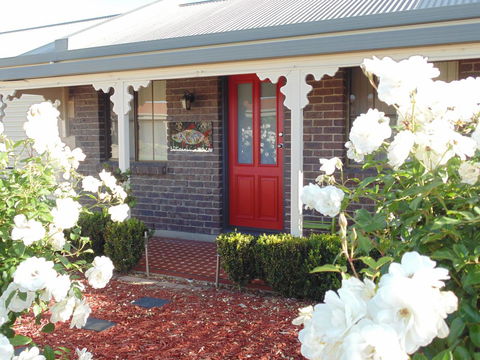Baronet B & B - Sunshine Coast Tourism 0