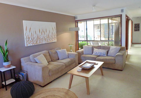 Baronet B & B - Sunshine Coast Tourism 4