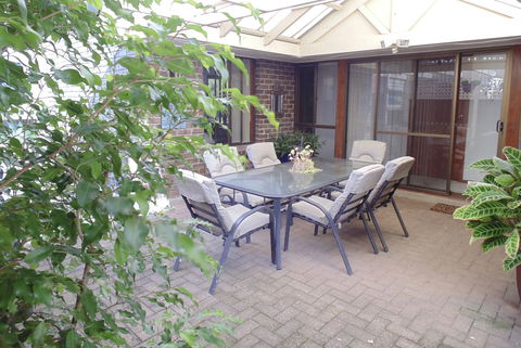 Baronet B & B - Sunshine Coast Tourism 15