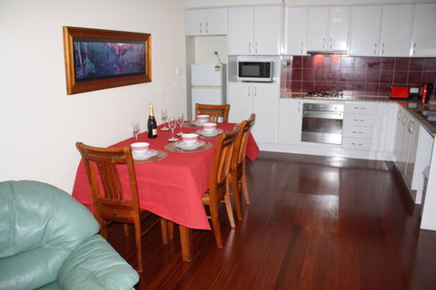 Serenity On Narrabeen Beach - 1Bdr Beachside Retreat - Sunshine Coast Tourism 8