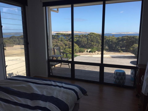 Wallaby Retreat - Holiday Sunshine Coast 5