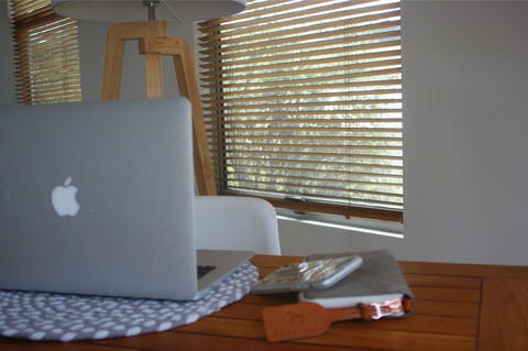 S T U D I O 22 Peaceful Retreat With Garden Views - Holiday Sunshine Coast 14