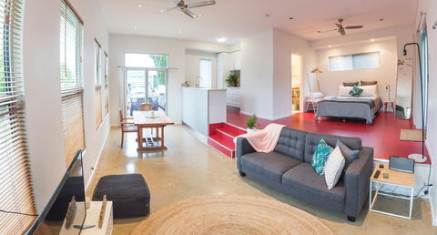 S T U D I O 22 Peaceful Retreat With Garden Views - Holiday Sunshine Coast 2