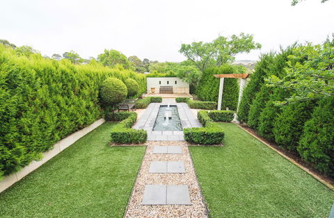 S T U D I O 22 Peaceful Retreat With Garden Views - Holiday Sunshine Coast 0
