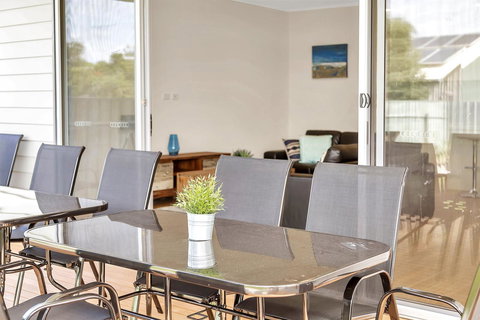 Eastern Breeze - Sunshine Coast Tourism 27