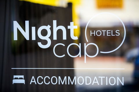 Nightcap At Finsbury Hotel - Holiday Sunshine Coast 33