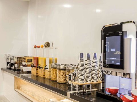 Ibis Adelaide - Holiday Sunshine Coast 40