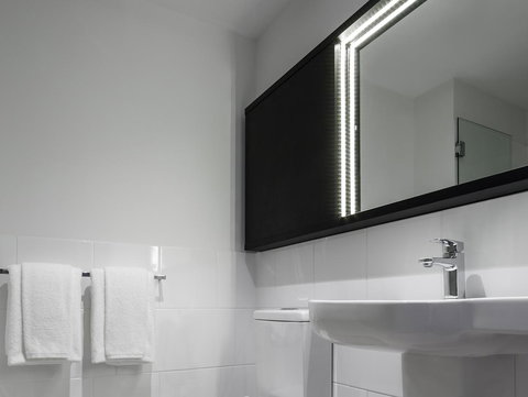 Ibis Adelaide - Holiday Sunshine Coast 10