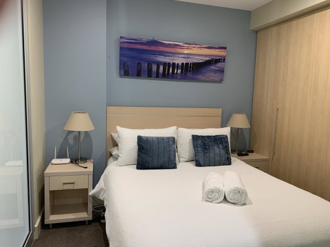 Luxury Beachside Accomodation - Sunshine Coast Tourism 3