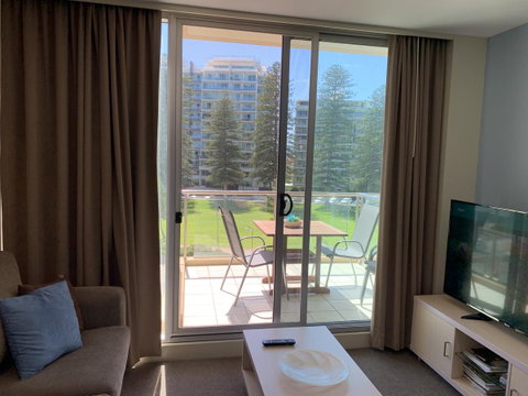 Luxury Beachside Accomodation - Sunshine Coast Tourism 4
