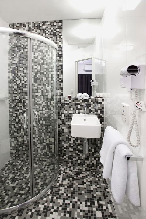 Majestic Minima Hotel - Holiday Sunshine Coast 9