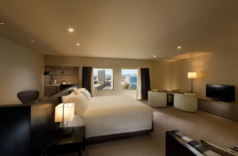 Hilton Adelaide - Sunshine Coast Tourism 5