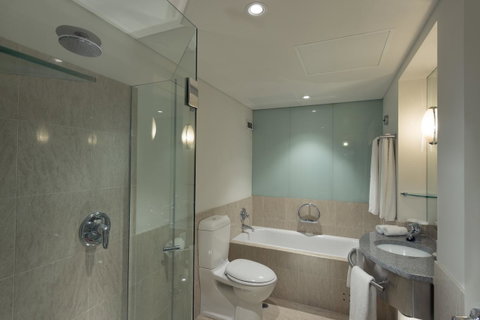 Hilton Adelaide - Sunshine Coast Tourism 17
